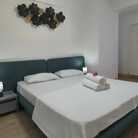 Premium Luxury In Infinity & *