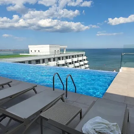 Premium Luxury In Infinity & 那沃达利